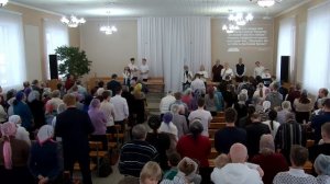 Он так любт всех нас Общее пение