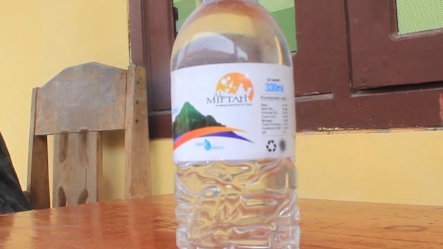 AIR MINERAL AL-MIFTAH - SUMBER MATA AIR PEGUNUNGAN DENGAN PH TINGGI TERASA SEGARNYA - ESEMKA BISA