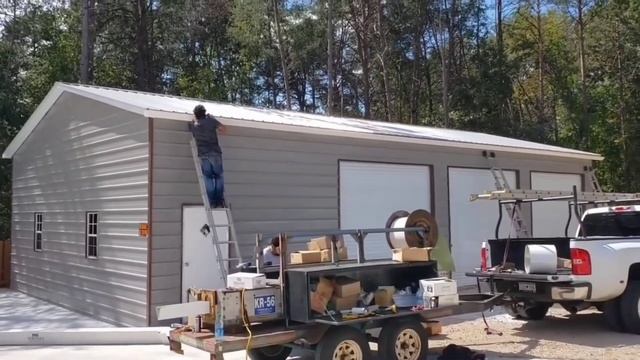 ПРОИЗВОДСТВО И УСТАНОВКА ВОДОСТОКОВ / ЖЕЛОБОВ НА МОЁМ ГАРАЖЕ / АМЕРИКА смотреть онлайн