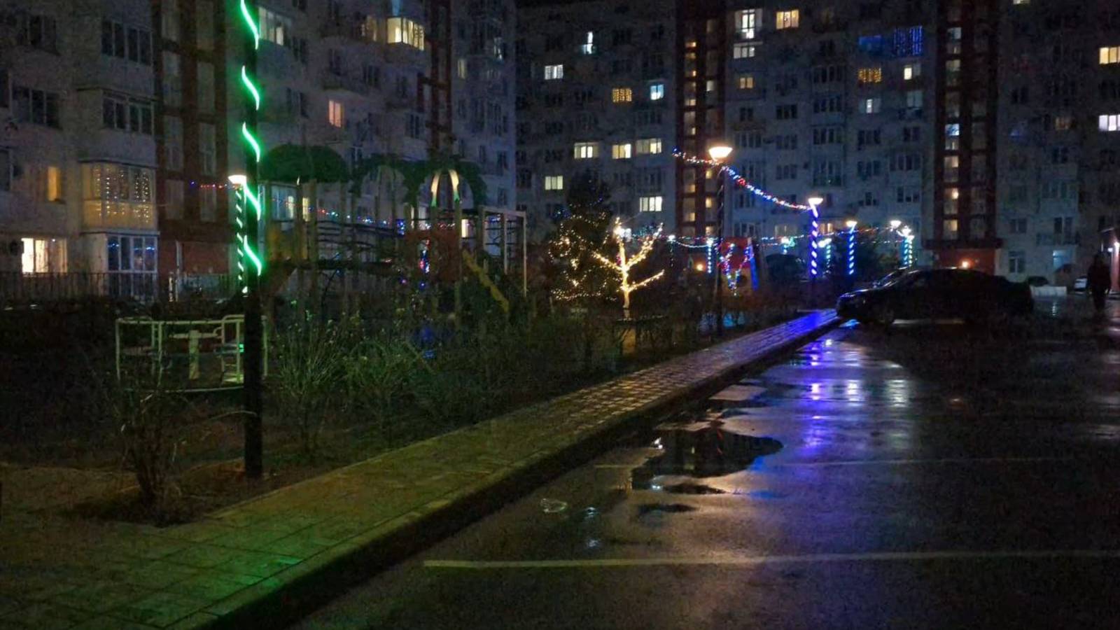 Евпатория 2024. Как выглядит лучший спальный район города. Ночная прогулка по 8-му микрорайону!
