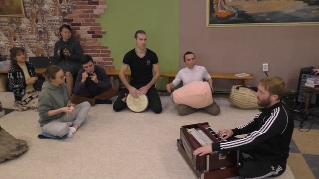 18.12.22 Антон прабху. Киртан. смотреть онлайн