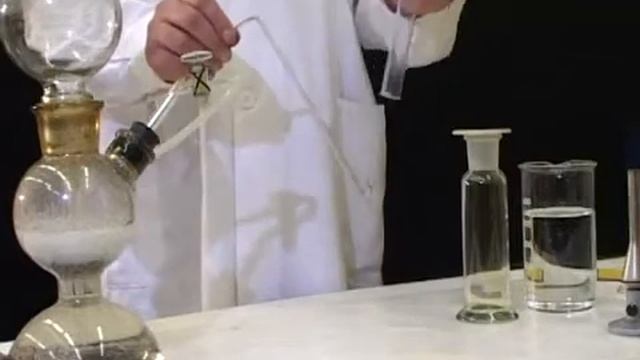 Взаимодействие хлора с водородом смотреть онлайн