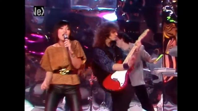 Karen Kamon - Manhunt (Studio Performance '84) смотреть онлайн