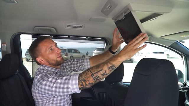 Обзор TOYOTA VOXY Hybrid ZS Kirameki 2 смотреть онлайн