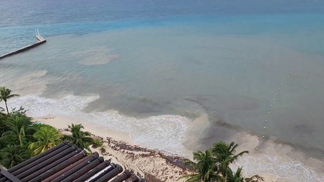 ТРЕТИЙ ДЕНЬ НА ОСТРОВЕ / МЕКСИКА смотреть онлайн