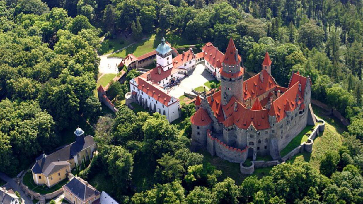 Чехия. Замок Боузов