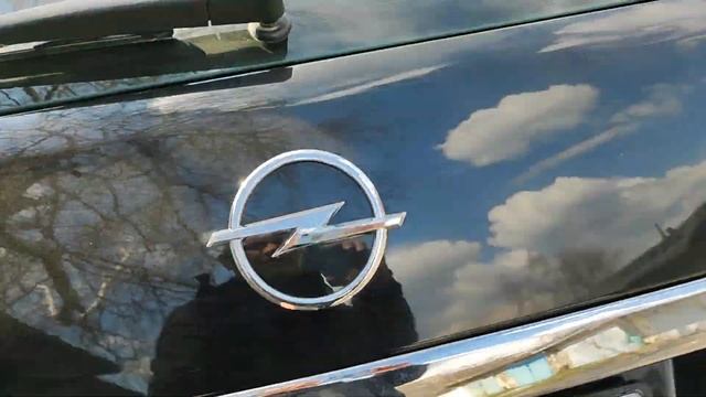 Багажник Опель Астра Н (дублирующая кнопка) смотреть онлайн