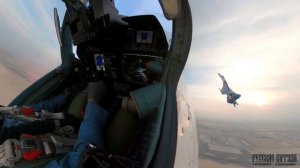 Ромб и встречный пилотаж Су-35С АГВП "Русские Витязи" Dubai Air Show 2023