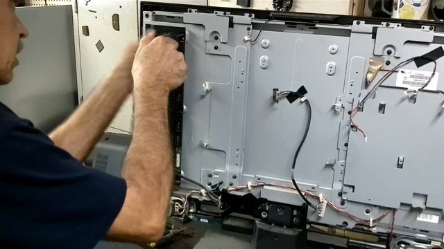 SONY BRAVIA KDL-32L4000 TEAR DOWN