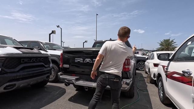 Dodge ram , какие комплектации бывают и в чем отличие смотреть онлайн