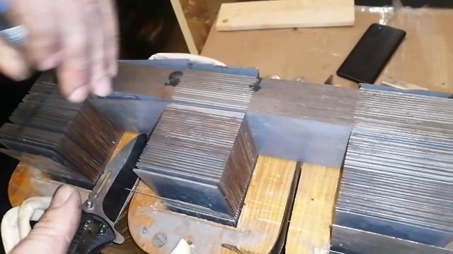 Ручная разборка пластин трансформатора - Глобальная волна