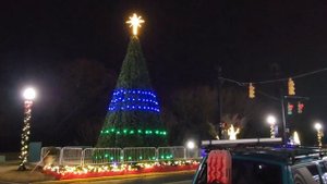 Как  Американцы украшают свои дома на Christmas