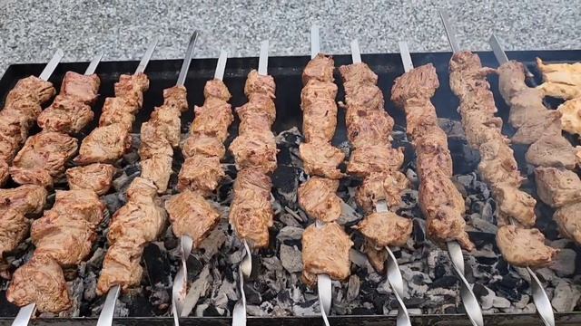 ПОЧЕМУ И ЧТО ДЕЛАТЬ ? УТРО ПЕНИЕ ПТИЦ / ОГОРОД КУРЫ АМЕРИКАНСКАЯ ДЕРЕВНЯ. смотреть онлайн