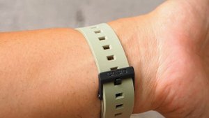 Casio LF-20 Review, Pros, Cons vs AE-1200W ( LF-20W Twin Graph review)