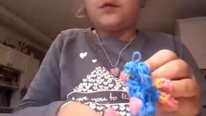 видеообзор фигурок из резинок на рогатке rainball loom