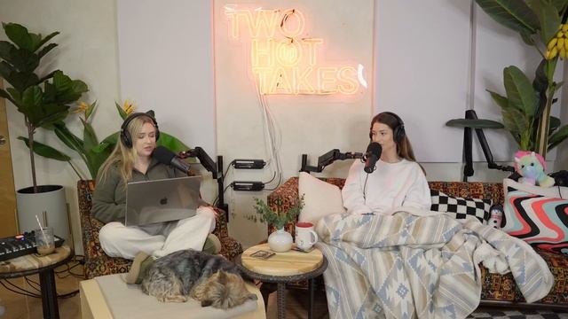 AITA for Asking my Husband to Join us for my Sister's Birthday Since he was in the Same Restaurant? смотреть онлайн