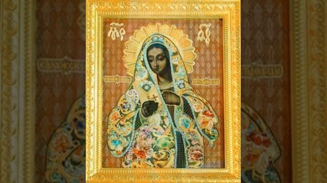 "Ра́дуйся, Влады́чице, ми́лость Свою́ и заступле́ние нам явля́ющая." смотреть онлайн