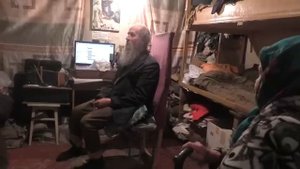 Три сонные бабки или делёж одежды. 19. 10. 2022