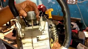 Вскрытие бензопилы huter после краш теста. Такого я не ожидал увидеть внутри.