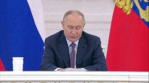 Путин провёл в Кремле заседание Госсовета, посвящённое вопросам поддержки семей в РФ