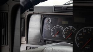 фредлайнер 2002 год . детр.12.7 без егр механика кпп 10 ступка. цена 1150 000 рубл . 89286601399