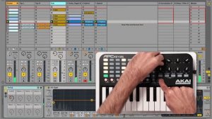 Akai Pro APC Key 25. Обзор контроллера.
