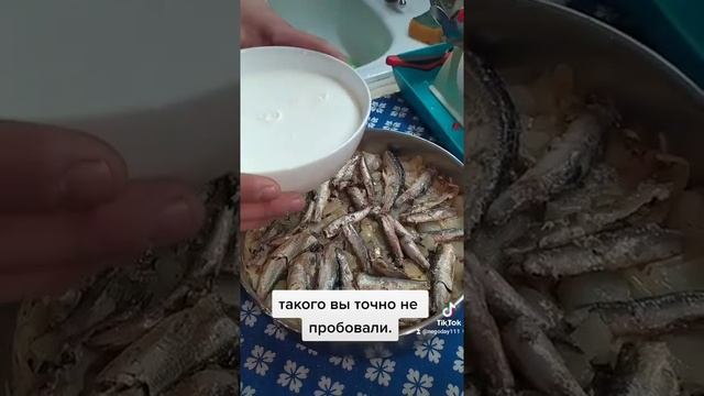запеканка с картофелем и шпротами. картофель в духовке