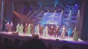 Мы желаем счастья вам