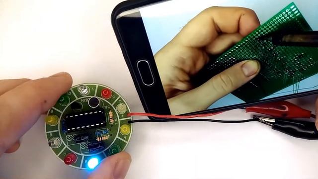 Бегущий светодиод по звуку. Простой, но очень интересный набор для пайки. смотреть онлайн