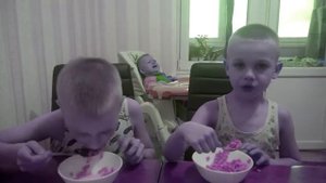 ЕДИМ КУКУРУЗУ НАПЕРЕГОНКИ!!!
