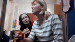 Пьяные бабки поют