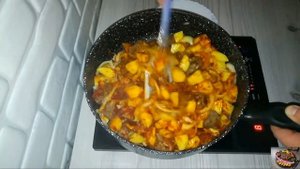 Тушёный картофель с бараниной.