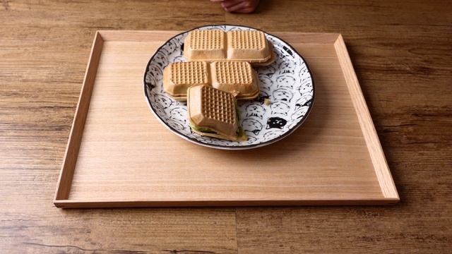 [開箱試] 亞洲超市隨手買的日本冷凍甜品frozen dessert 試食，結果？！ смотреть онлайн