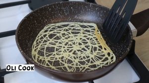 Amazing Street Food In 40 seconds! Sweet Crunchy Cobweb Pancakes!