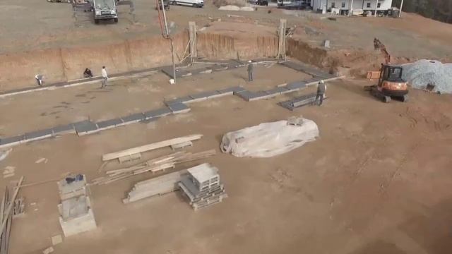 НАЧАЛО СТРОИТЕЛЬСТВА ДОМА В АМЕРИКЕ / ЗНАКОМЫЕ ПОПРОСИЛИ ПОСНИМАТЬ / США смотреть онлайн