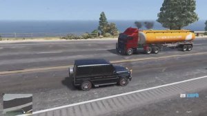 Mercedes Benz G65 на гелике устраняю опасные бензовозы в GTA 5,