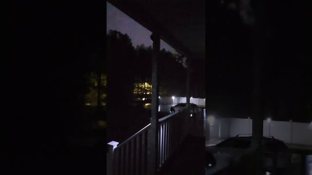 СИНОПТИКИ СООБЩИЛИ В РАЙОНЕ ТОРНАДО / ХРАНИ ГОСПОДЬ / АМЕРИКА смотреть онлайн