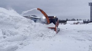 Работа гидравлического шнекоротора UM-Truck SRH-2500 на самоходной машине ET-330. Сделано в России!