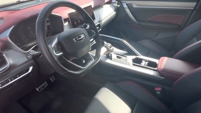 Geely Coolray в комплектации FlagShip DUO, с пробегом 15000 км в новом состоянии) автоподбор