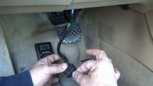 Troubleshoot a P2122, P2123, P2127 or P2128 ODBII code | No oscilloscope | VW Wiring