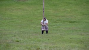 Toss the Caber with Perth Highland Games - an in-depth look at what's involved in a good caber toss