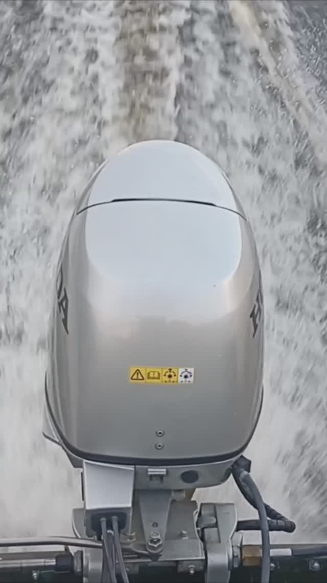 Лодочный мотор Хонда 30 расход на лодке Казанка 5и3.#shorts смотреть онлайн