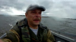 Попали в лёгкий шторм на Ладоге