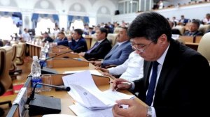 Рахмон обрушил экономику Кыргызстана? Какие проблемы ждут кыргызов в 2022?