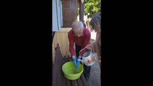 Чистка подсвечника для алтаря