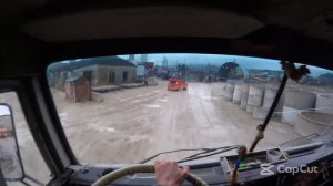 УСТРОИЛСЯ РАБОТАТЬ НА КАМАЗ БЕЗ ОПЫТА, ВОЗИМ ВОДУ...