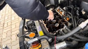 ユーザーによるスバルR1 EN07オイル漏れ補修作業解説 タペットカバーガスケット交換