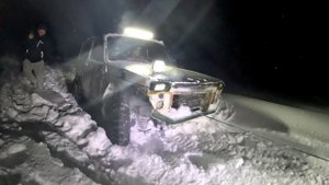 Катнули по снегу,сломались,выехать без сцепления