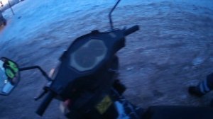 сотрудники ДПС опять поймали скутер зимой. каждый год одно и тоже.....