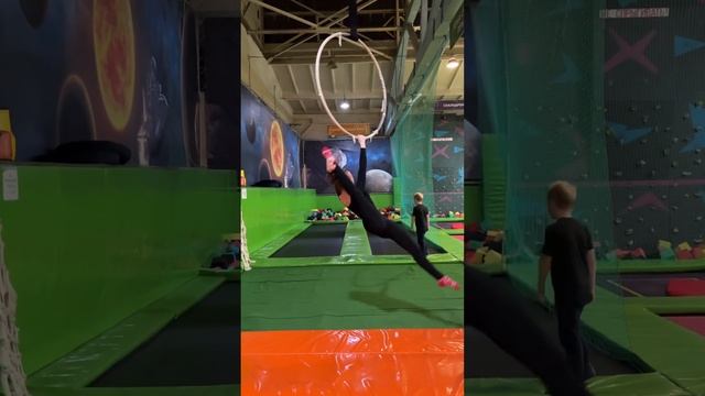 #circus #acrobatics #gymnast #aerial #воздушнаягимнастика #гибкаяспина #воздушноекольцо #растяжка